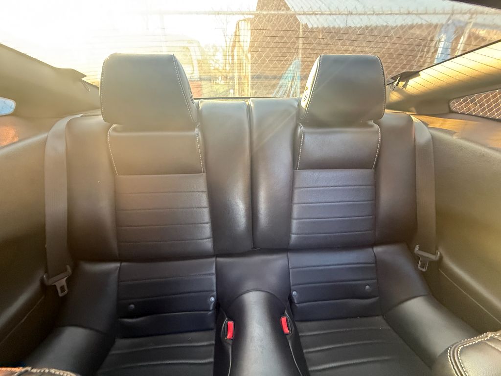 2013 Ford Mustang V6 - Photo 16